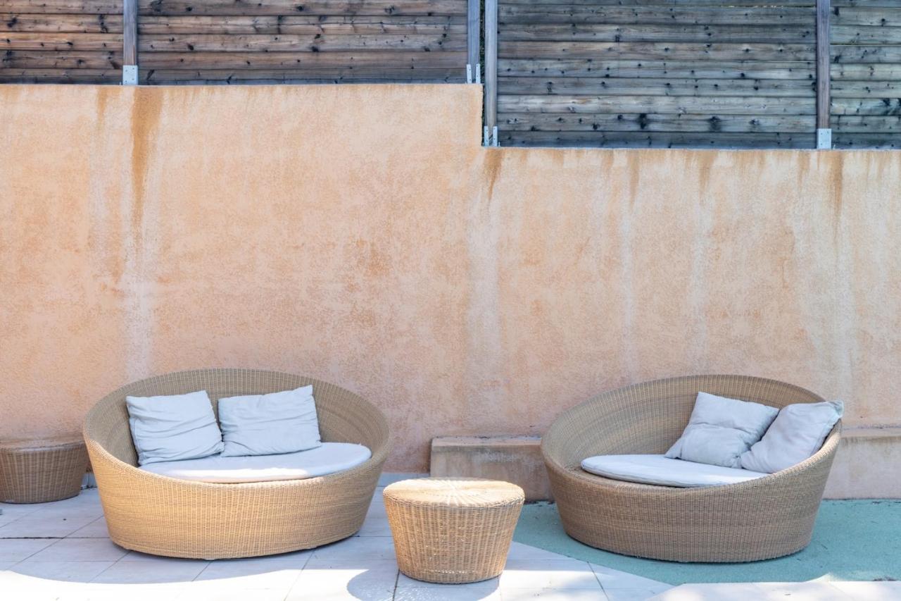 Entre Amie & Spa Cantaron 外观 照片